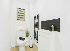 Downstairs WC - click for photo gallery